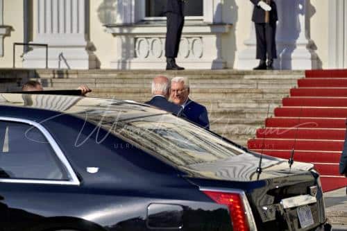 Ankunft am Schloss Bellevue anlässlich des Besuches von  Präsidenten der Vereinigten Staaten von Amerika, Joseph R. Biden - Schloss Bellevue in Berlin / Berlin / Deutschland am 18.10.24 © Ulrich Stamm