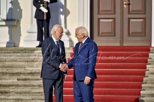 Ankunft am Schloss Bellevue anlässlich des Besuches von  Präsidenten der Vereinigten Staaten von Amerika, Joseph R. Biden - Schloss Bellevue in Berlin / Berlin / Deutschland am 18.10.24 © Ulrich Stamm