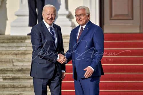 Ankunft am Schloss Bellevue anlässlich des Besuches von  Präsidenten der Vereinigten Staaten von Amerika, Joseph R. Biden - Schloss Bellevue in Berlin / Berlin / Deutschland am 18.10.24 © Ulrich Stamm