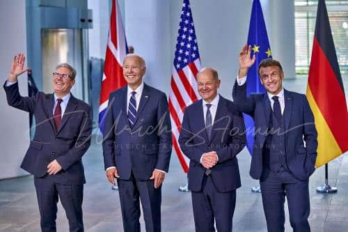 Familienfoto anlässlich des Besuches von  Präsidenten der Vereinigten Staaten von Amerika, Joseph R. Biden - Bundeskanzleramt in Berlin / Berlin / Deutschland am 18.10.24