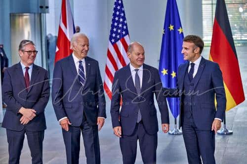 Familienfoto anlässlich des Besuches von  Präsidenten der Vereinigten Staaten von Amerika, Joseph R. Biden - Bundeskanzleramt in Berlin / Berlin / Deutschland am 18.10.24