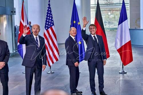 Familienfoto anlässlich des Besuches von  Präsidenten der Vereinigten Staaten von Amerika, Joseph R. Biden - Bundeskanzleramt in Berlin / Berlin / Deutschland am 18.10.24