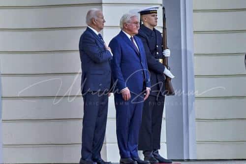 Militärische Ehren am Schloss Bellevue anlässlich des Besuches von  Präsidenten der Vereinigten Staaten von Amerika, Joseph R. Biden - Schloss Bellevue in Berlin / Berlin / Deutschland am 18.10.24 © Ulrich Stamm