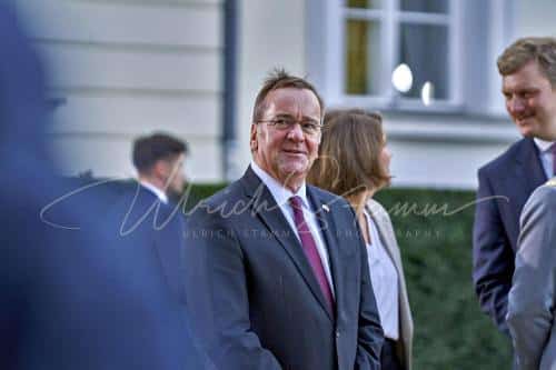 Militärische Ehren am Schloss Bellevue anlässlich des Besuches von  Präsidenten der Vereinigten Staaten von Amerika, Joseph R. Biden - Schloss Bellevue in Berlin / Berlin / Deutschland am 18.10.24 © Ulrich Stamm