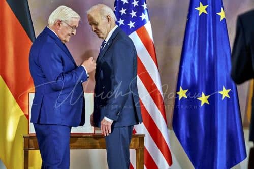 Ordensverleihung anlässlich des Besuches von  Präsidenten der Vereinigten Staaten von Amerika, Joseph R. Biden durch Bundespräsident Frankl Walter Steinmeier - Schloss Bellevue in Berlin / Berlin / Deutschland am 18.10.24