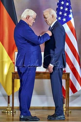 Ordensverleihung anlässlich des Besuches von  Präsidenten der Vereinigten Staaten von Amerika, Joseph R. Biden durch Bundespräsident Frankl Walter Steinmeier - Schloss Bellevue in Berlin / Berlin / Deutschland am 18.10.24