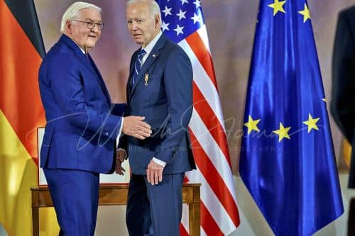 Ordensverleihung anlässlich des Besuches von  Präsidenten der Vereinigten Staaten von Amerika, Joseph R. Biden durch Bundespräsident Frankl Walter Steinmeier - Schloss Bellevue in Berlin / Berlin / Deutschland am 18.10.24