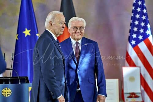 Ordensverleihung anlässlich des Besuches von  Präsidenten der Vereinigten Staaten von Amerika, Joseph R. Biden durch Bundespräsident Frankl Walter Steinmeier - Schloss Bellevue in Berlin / Berlin / Deutschland am 18.10.24