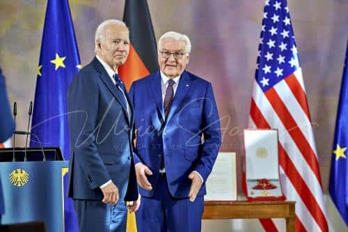 Ordensverleihung anlässlich des Besuches von  Präsidenten der Vereinigten Staaten von Amerika, Joseph R. Biden durch Bundespräsident Frankl Walter Steinmeier - Schloss Bellevue in Berlin / Berlin / Deutschland am 18.10.24