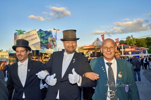 Bruchmeisterrundgang über das 495.Schützenfest in Hannover - Schützenplatz in Hannover / Niedersachsen / Deutschland am 04.07.24