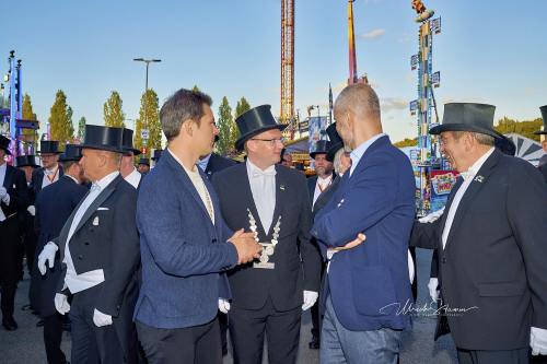 Bruchmeisterrundgang über das 495.Schützenfest in Hannover - Schützenplatz in Hannover / Niedersachsen / Deutschland am 04.07.24