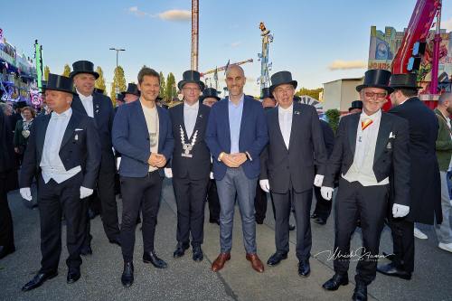 Bruchmeisterrundgang über das 495.Schützenfest in Hannover - Schützenplatz in Hannover / Niedersachsen / Deutschland am 04.07.24