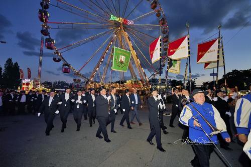 Bruchmeisterrundgang über das 495.Schützenfest in Hannover - Schützenplatz in Hannover / Niedersachsen / Deutschland am 04.07.24