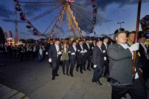 Bruchmeisterrundgang über das 495.Schützenfest in Hannover - Schützenplatz in Hannover / Niedersachsen / Deutschland am 04.07.24