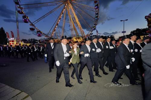 Bruchmeisterrundgang über das 495.Schützenfest in Hannover - Schützenplatz in Hannover / Niedersachsen / Deutschland am 04.07.24