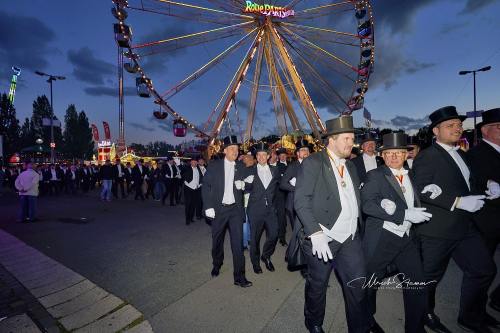 Bruchmeisterrundgang über das 495.Schützenfest in Hannover - Schützenplatz in Hannover / Niedersachsen / Deutschland am 04.07.24