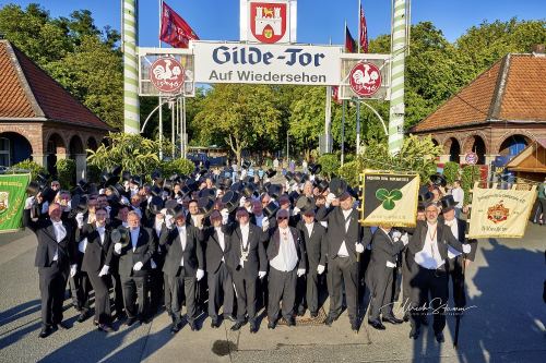 Bruchmeisterrundgang über das 495.Schützenfest in Hannover - Schützenplatz in Hannover / Niedersachsen / Deutschland am 04.07.24