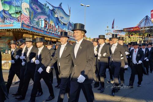 Bruchmeisterrundgang über das 495.Schützenfest in Hannover - Schützenplatz in Hannover / Niedersachsen / Deutschland am 04.07.24