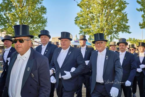 Bruchmeisterrundgang über das 495.Schützenfest in Hannover - Schützenplatz in Hannover / Niedersachsen / Deutschland am 04.07.24