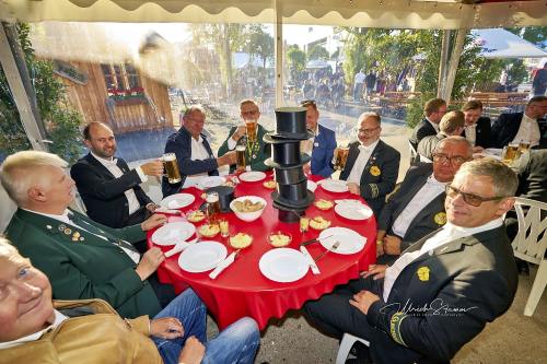 Bruchmeisterrundgang über das 495.Schützenfest in Hannover - Schützenplatz in Hannover / Niedersachsen / Deutschland am 04.07.24