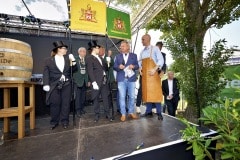 494. Schützenfest in Hannover - Fassbieranstich im Rondell auf dem Schützenplatz in Hannover / Niedersachsen / Deutschland am 30.06.23