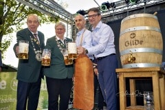 494. Schützenfest in Hannover - Fassbieranstich im Rondell auf dem Schützenplatz in Hannover / Niedersachsen / Deutschland am 30.06.23