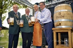 494. Schützenfest in Hannover - Fassbieranstich im Rondell auf dem Schützenplatz in Hannover / Niedersachsen / Deutschland am 30.06.23