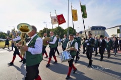 494. Schützenfest in Hannover - Marsch zum Neuen Rathaus Hannover -  in Hannover / Niedersachsen / Deutschland am 30.06.23