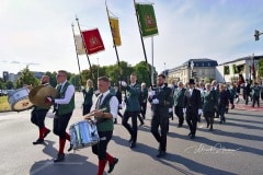494. Schützenfest in Hannover - Marsch zum Neuen Rathaus Hannover -  in Hannover / Niedersachsen / Deutschland am 30.06.23