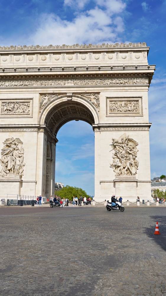 Arc de Triomphe Paris US 2023 05 04 6 uai