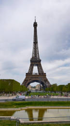 Eifelturm Glaspyramide Paris US 2023 05 04 37 uai