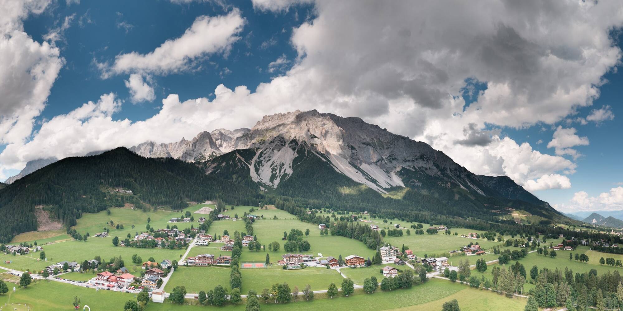 Luftbild Ramsau Dachstein Us 2025 07 23 766 Panorama – © Ulrich Stamm, Hannover